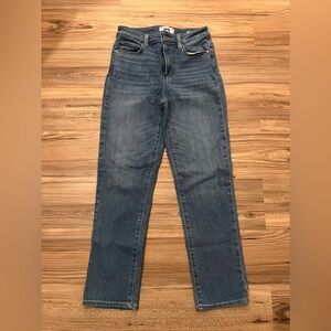 Paige Hoxton Slim Crop 25